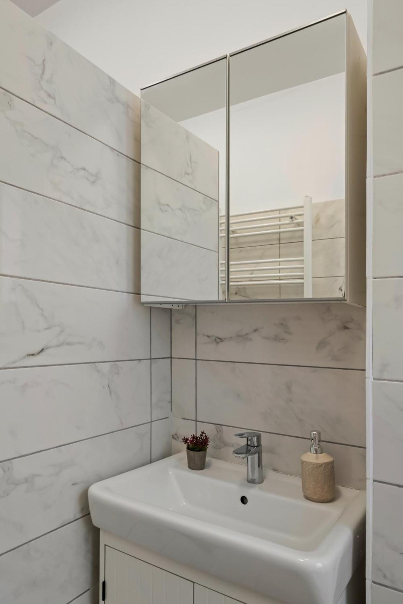 Scandinav 2bdr Piata Romana Bucarest